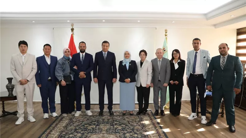 وزير الزراعة يبحث مع وفد صيني إنشاء مصنع متطور للمبيدات في مصر