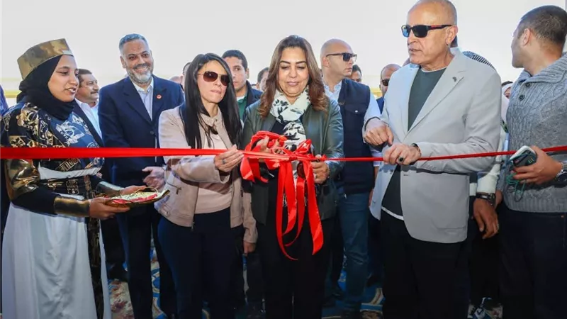 وزيرتا التخطيط والتنمية المحلية ومحافظ الأقصر يفتتحون المجزر الآلي بقرية الحبيل بمركز البياضية