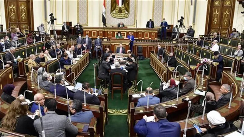 البرلمان يتحرك لحل أزمة نزيف الأسفلت على الطرق السريعة بسبب رعونة السائقين