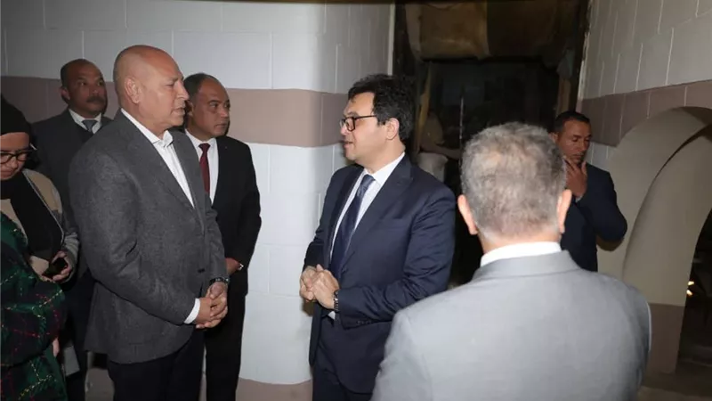 وزير الثقافة ومحافظ القاهرة يتفقدان متحف الشمع لوضع خطة عاجلة لتطويره