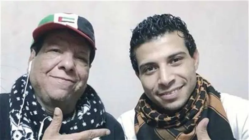 نجل شعبان عبدالرحيم يهاجم خطوبة ابنة شقيقه لـ«كروان مشاكل»: مهزلة وتشويه لتاريخ والدي