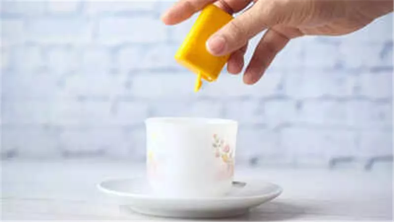 أطعمة يومية تضر دماغك بصمت.. أخطرها مشروبات الطاقة
