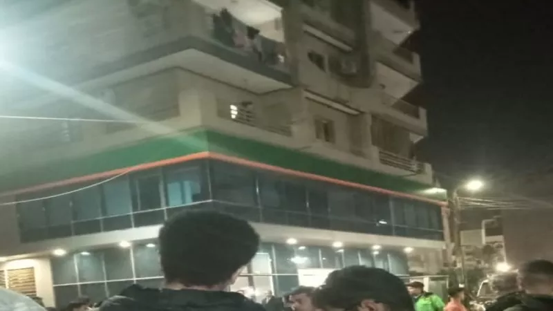 محاولة انتحار بميدان عبد المنعم رياض في المنيا.. والشرطة تنقذ الرجل من الطابق التاسع ببرج الحوطي