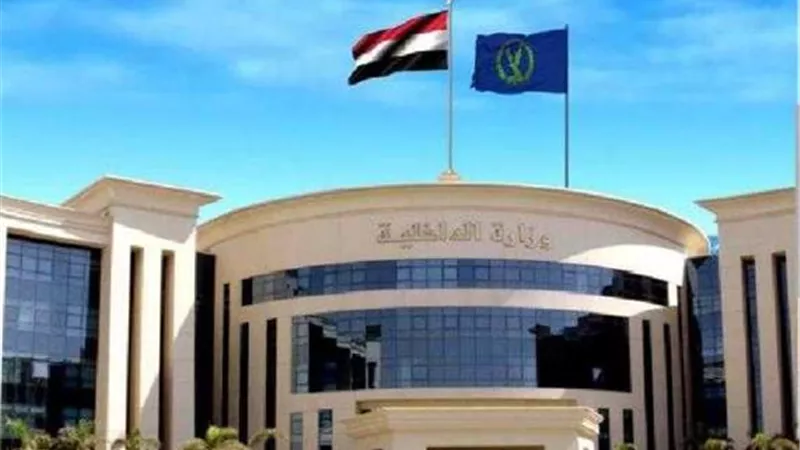 الداخلية تنفي وفاة أحد قيادات الإخوان المحبوسين بعد تدهور حالته الصحية