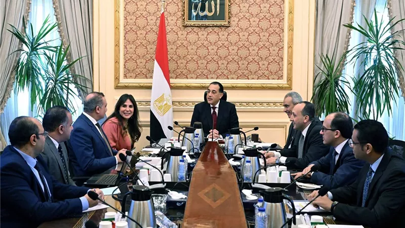 رئيس الوزراء يتابع موقف تنفيذ مشروع روضة السيدة 2 ومخطط روضة السيدة 3