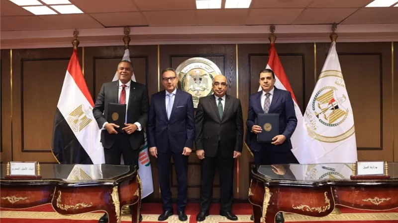 تعزيزا للتحول الرقمي..  البنك الأهلي المصري يفتتح قاعات التقاضي الالكترونية