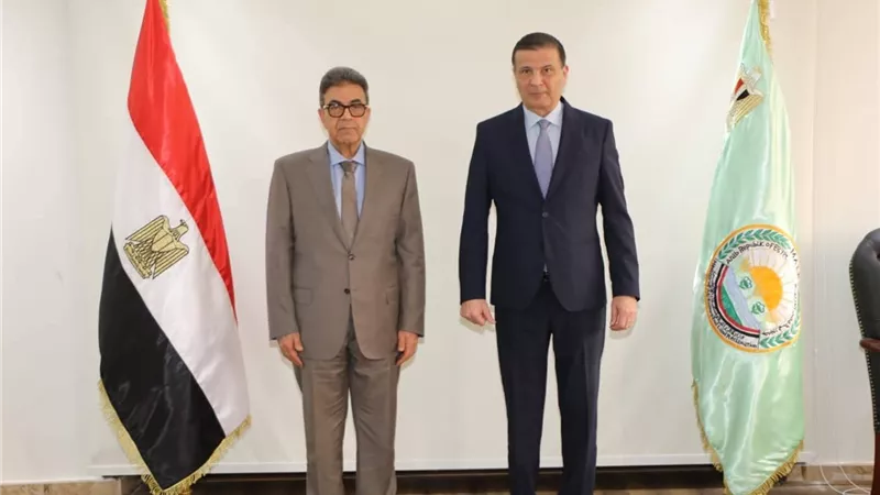 وزير الزراعة: الطبيب البيطري خط الدفاع الأول عن صحة الإنسان وغذائه