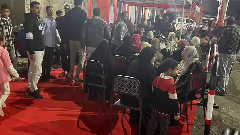 قبل ساعات من الغلق.. السيدات يتصدرن المشهد الانتخابي في أسيوط