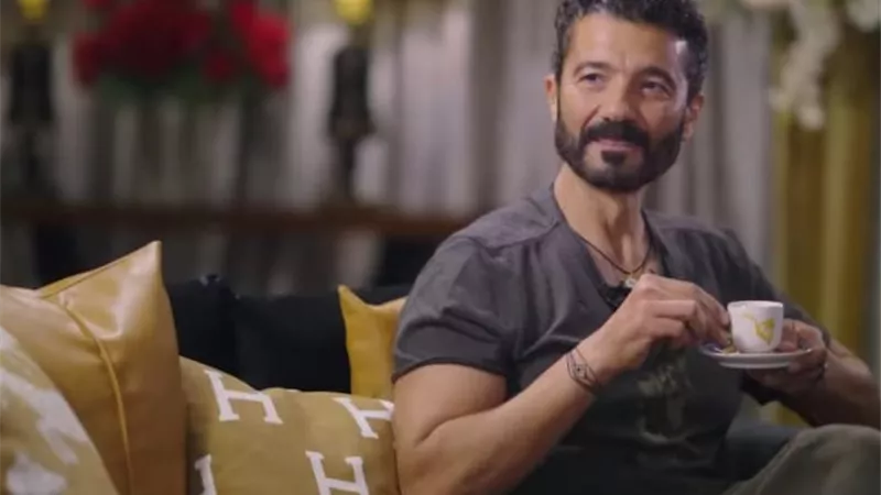 خارج السباق الرمضاني.. خالد النبوي يستعد لطرح «طاهر المصري» قريباً