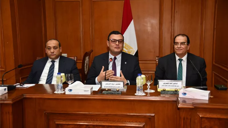 وزير الإسكان: النمو العشوائي أهدر الأراضي الزراعية ونسعى لعمران مخطط ومستدام