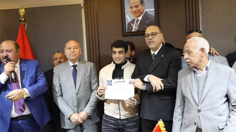 وزير العمل ومحافظ القاهرة يفتتحان المقر الجديد للنقابة العامة للعاملين بالنقل البري