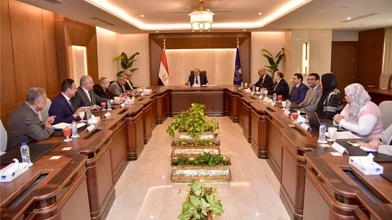 الغمراوي: جودة المواد الخام ركيزة أساسية للدواء المصري