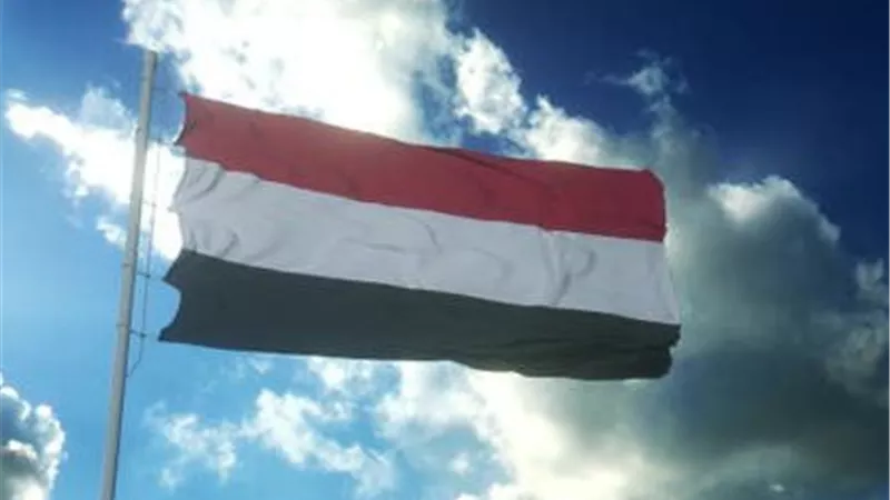 حظر تجوال ليلي في عدن لضبط الأمن.. قرارات رئاسية حاسمة وتحركات عسكرية لاحتواء التصعيد