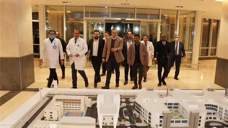 رئيس هيئة الرعاية الصحية يتفقد طوارئ ورعاية مجمع السويس الطبي