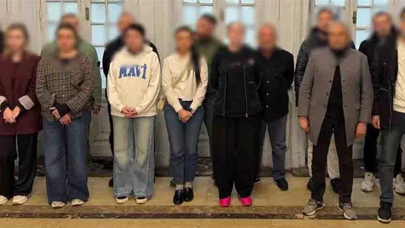 تضم أوكرانيون وروس .. سقوط عصابة دولية للنصب على المواطنين بزعم استثمار أموالهم في الذهب بالدقي 