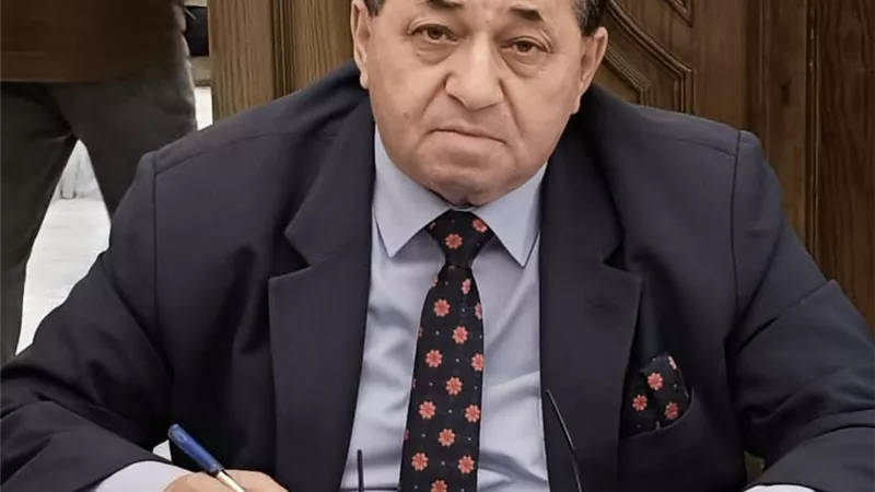 إعادة الحزب إلى سابق عهده.. عيد هيكل يتقدم رسميًا للترشح على رئاسة حزب الوفد