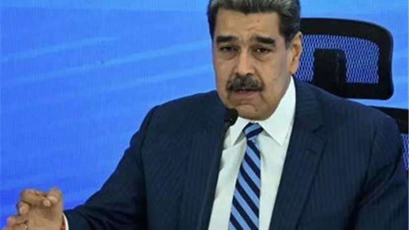 تصعيد غير مسبوق في فنزويلا.. إدانات إيرانية روسية وتحركات أوروبية لاحتواء الأزمة