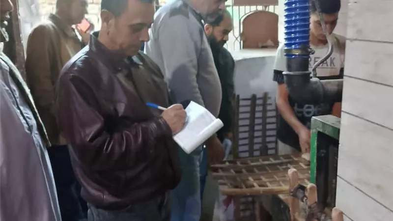 محافظ المنيا يوجه بتكثيف الحملات الرقابية على المخابز والأسواق خلال أعياد رأس السنة 