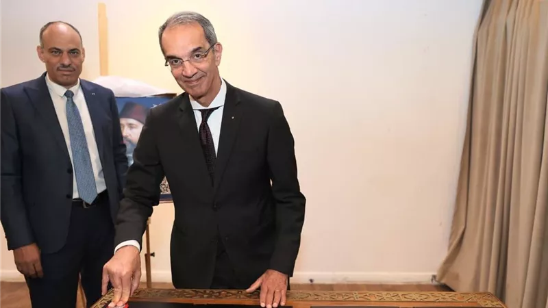 وزير الاتصالات: البريد المصري من أكثر مؤسسات الدولة انتشارًا بـ4600 منفذ