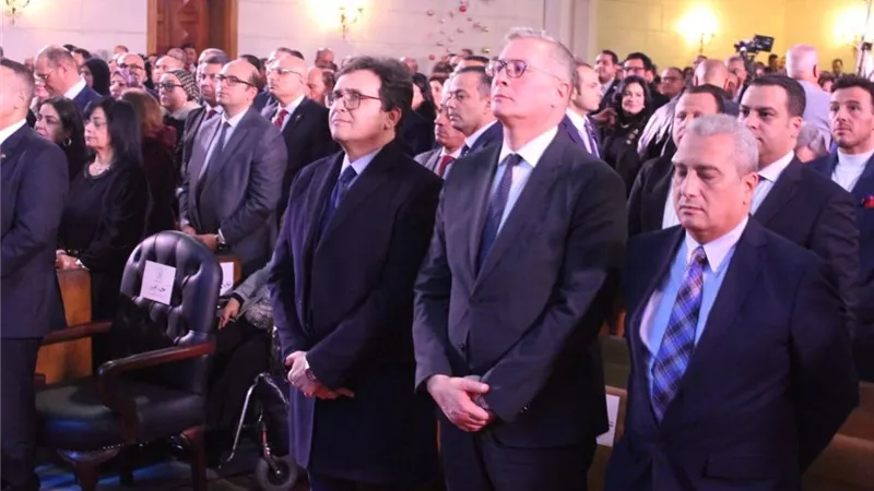 وزير الثقافة يشارك أبناء الطائفة الإنجيلية احتفالهم بعيد الميلاد المجيد