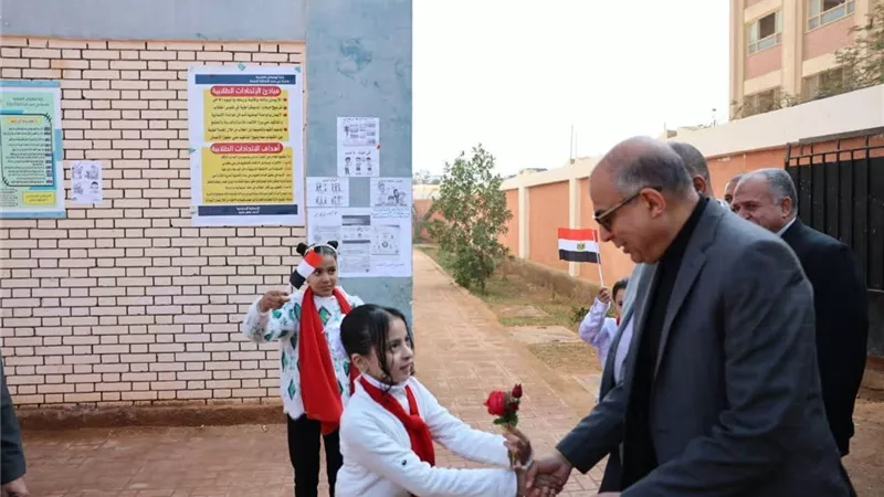 محافظ المنيا يتفقد مدرسة «بني حسن الشروق» الجديدة ويؤكد: التعليم طريق التنمية