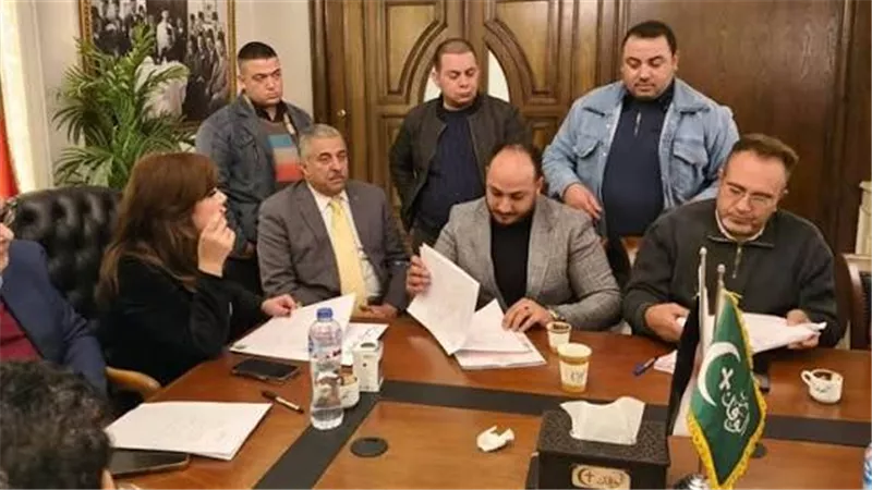 الحسيني الشرقاوي يتقدم بأوراق ترشحه لرئاسة حزب الوفد