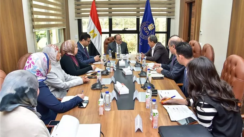 رئيس هيئة الدواء: نحرص على تقديم الدعم الفني والرقابي لشركاء الصناعة