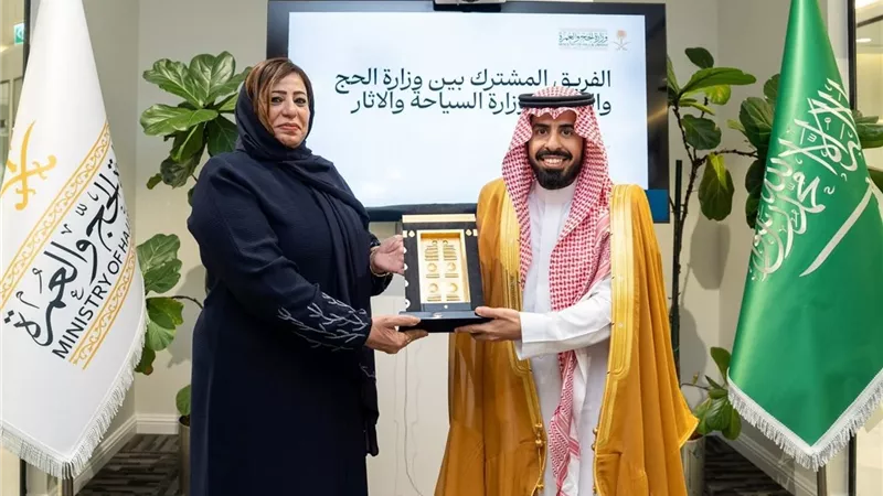 التنسيق المصري السعودي لرفع جودة خدمات المعتمرين.. اجتماع مشترك بين وزارتي السياحة والحج بجدة