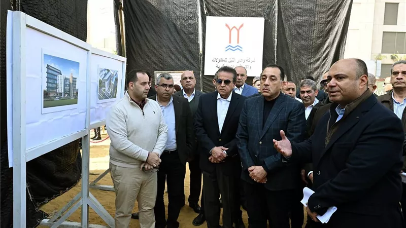 رئيس الوزراء يتفقد مستجدات مشروع مستشفى بولاق أبو العلا العام الجديد