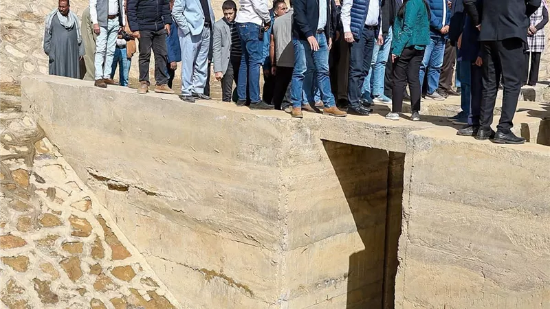 وزير الزراعة يؤكد حرص الدولة على تحويل صعيد مصر لمنطقة جاذبة للاستثمار ومنتجة للغذاء