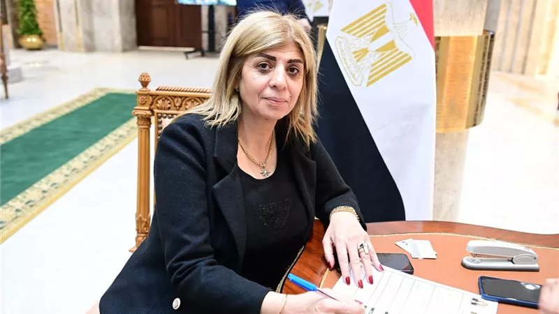 أميرة فؤاد رزق تتسلم كارنيه عضوية مجلس النواب للفصل التشريعي 2026 – 2031