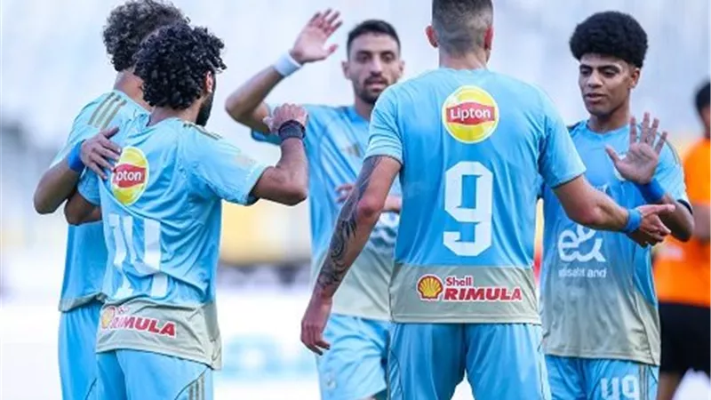 الشحات وجراديشار يقودان الأهلي لفوز ساحق على فاركو