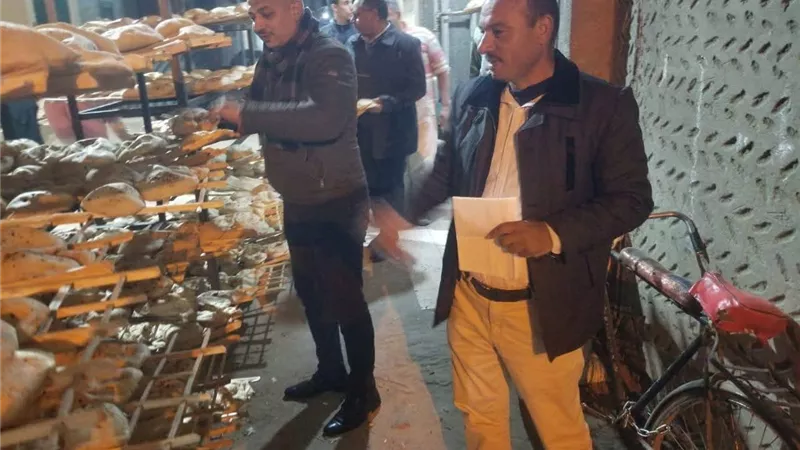 ضبط سلع مدعمة قبل تهريبها وتحرير 259 مخالفة تموينية بالمنيا