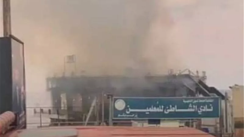 السيطرة على حريق هائل بكافيه شهير بسيدي جابر دون إصابات