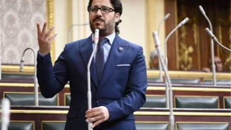 النائب أحمد البرلسي يطالب محافظ الغربية بعدم إصدار تراخيص بناء في منطقة المستعمرة