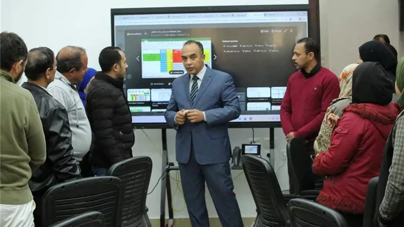 نائب محافظ المنيا يتابع برنامجا تدريبيا بمركز إعداد الكوادر