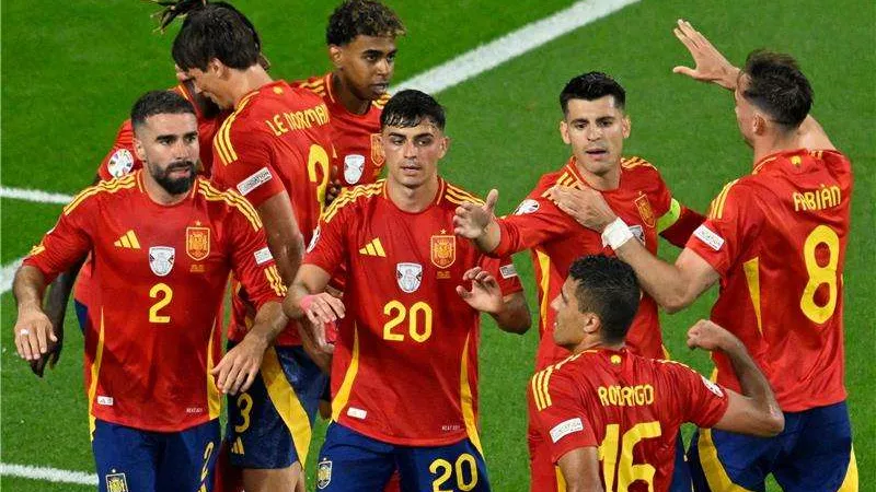 منتخب إسبانيا يعلن مواجهة مصر وديًا