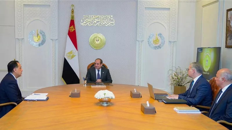 الرئيس السيسي: مصر تسعى لتصبح مركزًا إقليميًا للطاقة وتداول الغاز