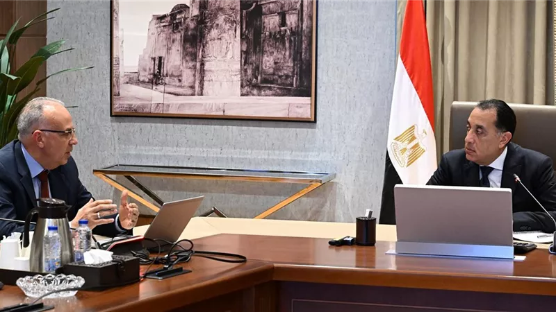  تحسين منظومة إدارة وتوزيع المياه.. تفاصيل لقاء رئيس الوزراء ووزير الري 