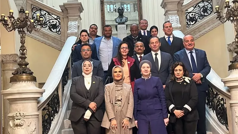 نيفين فارس تشارك في زيارة رسمية لقصر التحرير ضمن جهود الحفاظ على التراث