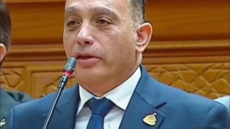 البياضي يحذر: ضرائب الهواتف مع المسافرين تشعل جدل الجباية الرقمية