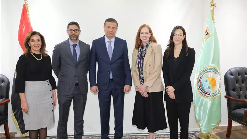 وزير الزراعة يبحث توسيع الاستثمارات وتعزيز منظومة الزراعة التعاقدية