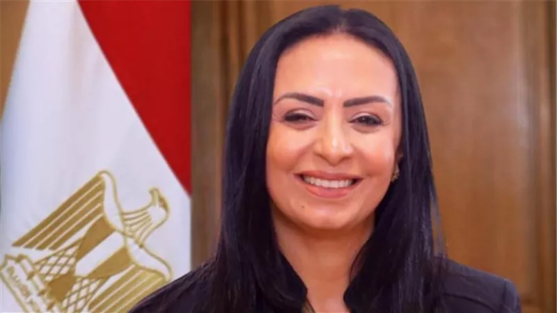 وزيرة التضامن توجه بصرف مساعدات لأسر ضحايا حادث طريق السلوم الدولي