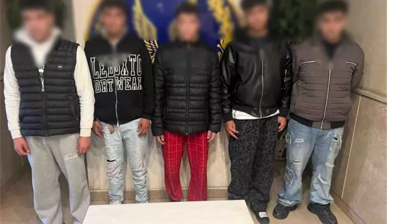 ضبط 5 متهمين بسرقة مواطن بعد افتعال مشاجرة بالتجمع الخامس