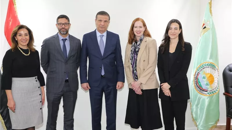 عهد جديد.. علاء فاروق يدشن صفقة استثمارية كبرى مع شركة عالمية في مجال الزراعة التعاقدية