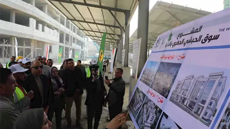 بتكلفة 247 مليون جنيه.. محافظ المنيا يتابع تنفيذ «السوق الحضري»