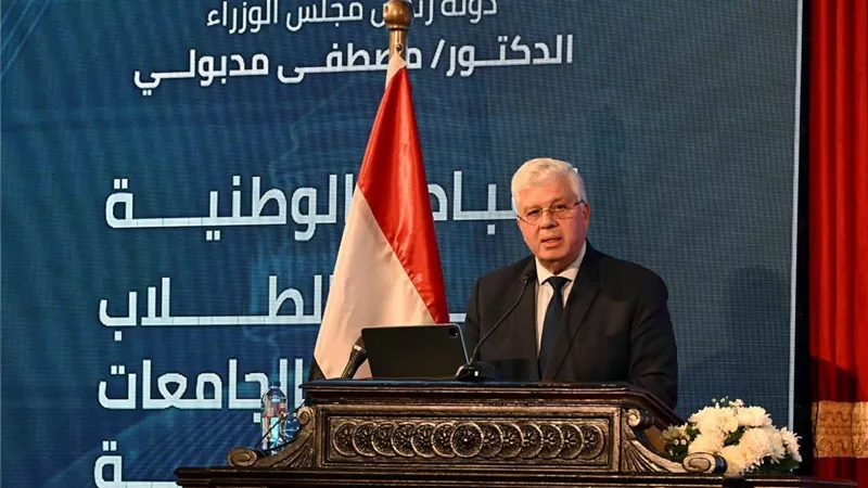 وزير التعليم العالي: 35 ألف منحة للمتفوقين وذوي الاستحقاق الاجتماعي