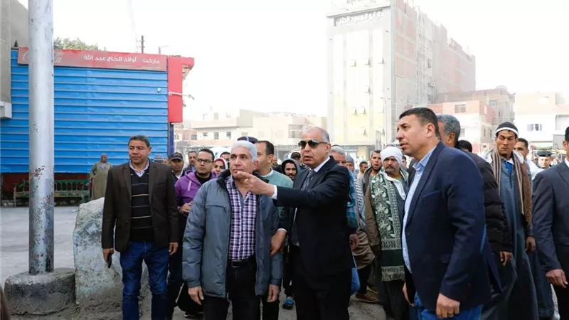 للحد من الزحام.. تطوير المدخل الشرقي وميدان القرداحي بالمنيا