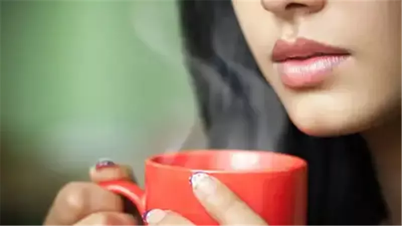 ليس مجرد مشروب.. كيف يتحول الشاي إلى حليف للصحة وطول العمر؟