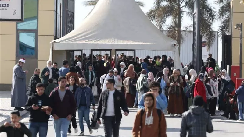 معرض القاهرة الدولي للكتاب يستقبل  5.5 مليون زائر منذ فتح أبوابه للجمهور